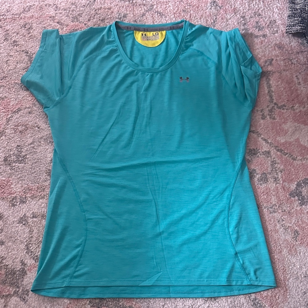 Under Armour Women's Aqua Short Sleeve Tee